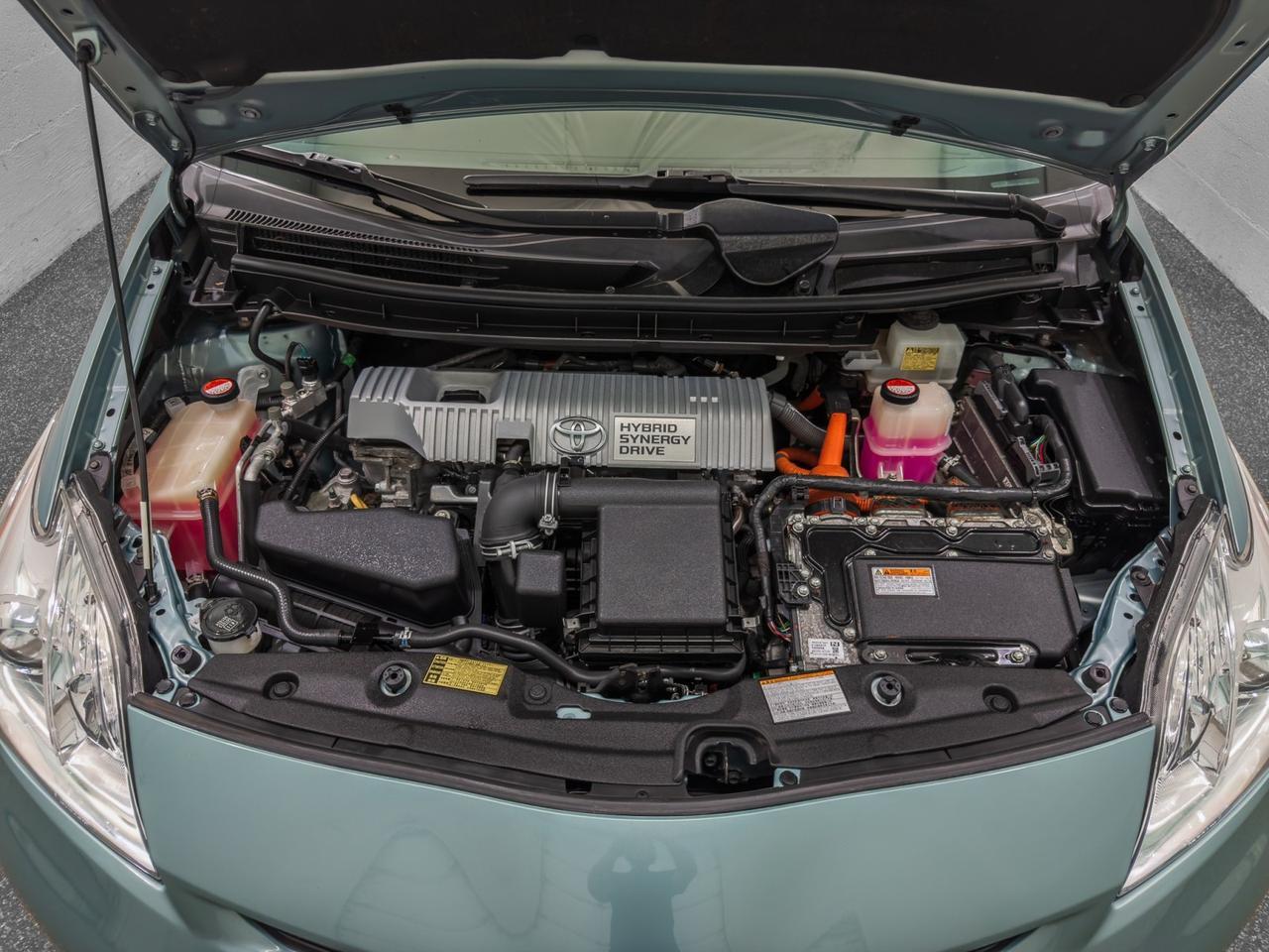 2015 Toyota Prius Two Tallmadge OH
