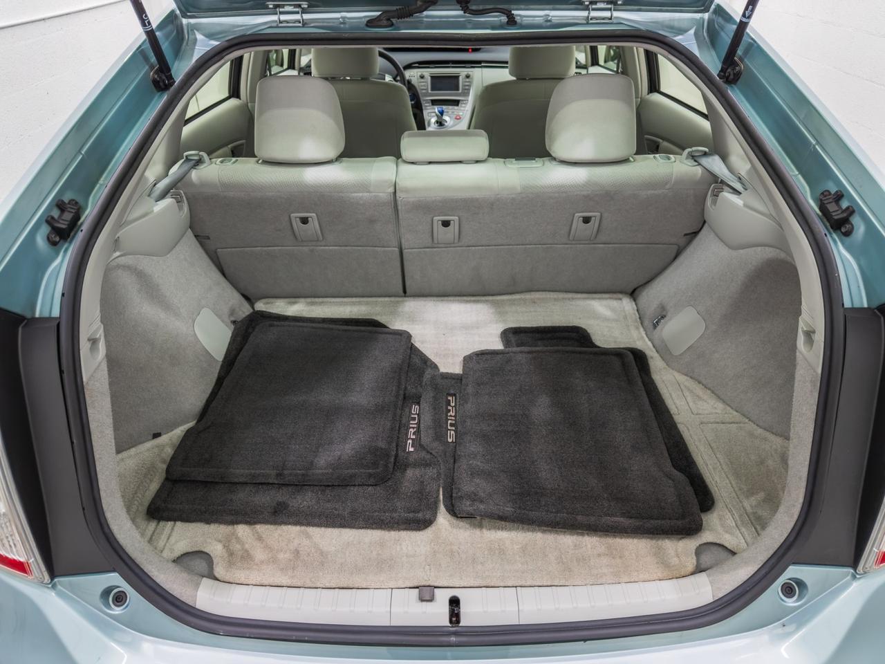 2015 Toyota Prius Two Tallmadge OH
