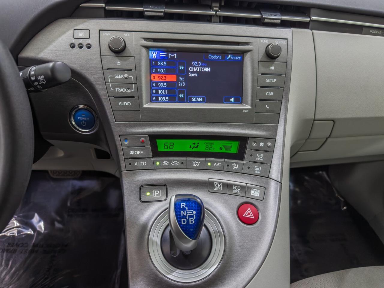 2015 Toyota Prius Two Tallmadge OH
