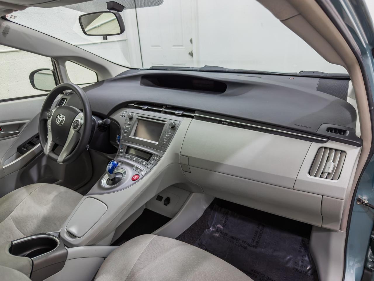 2015 Toyota Prius Two Tallmadge OH