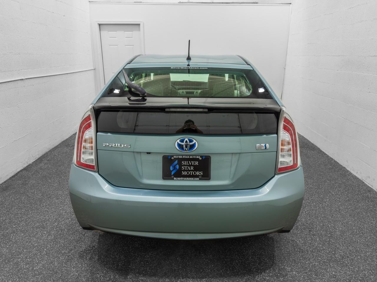 2015 Toyota Prius Two Tallmadge OH