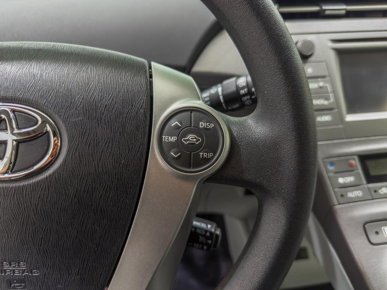 2015 Toyota Prius Two Tallmadge OH