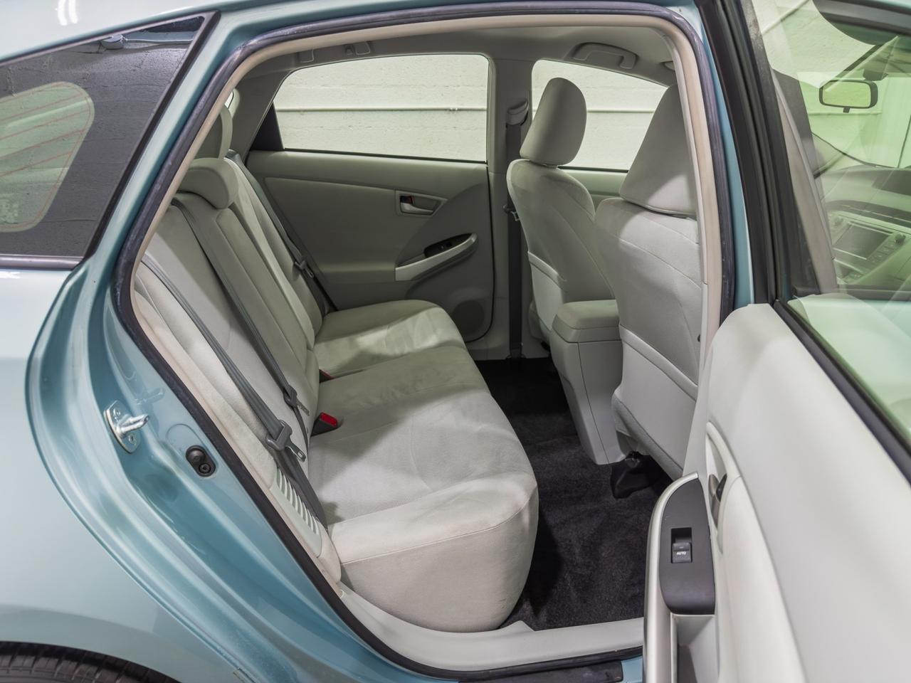 2015 Toyota Prius Two Tallmadge OH