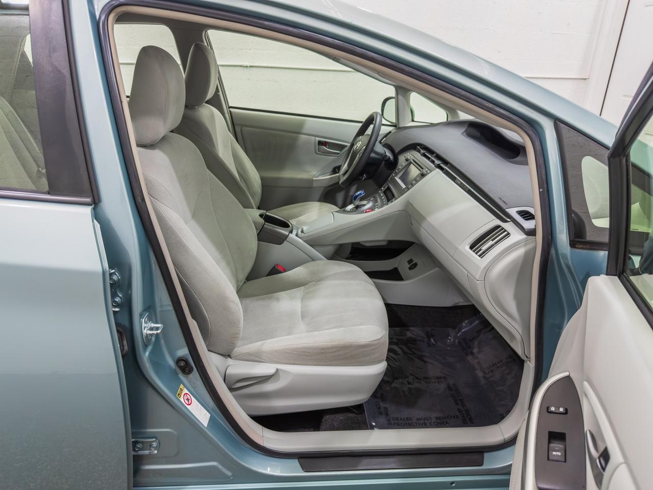 2015 Toyota Prius Two Tallmadge OH