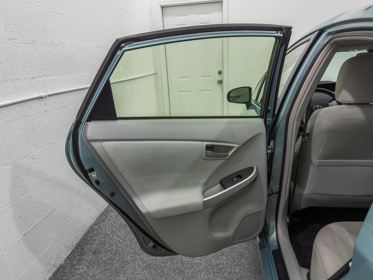 2015 Toyota Prius Two Tallmadge OH