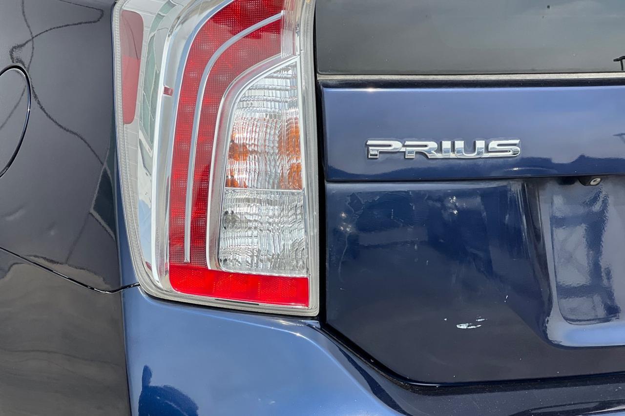 2015 Toyota Prius Two Ontario OR