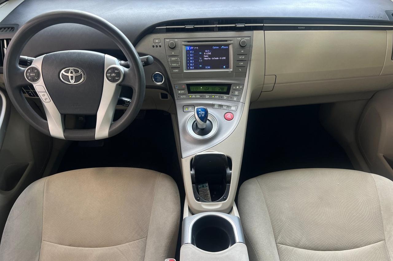 2015 Toyota Prius Two Ontario OR