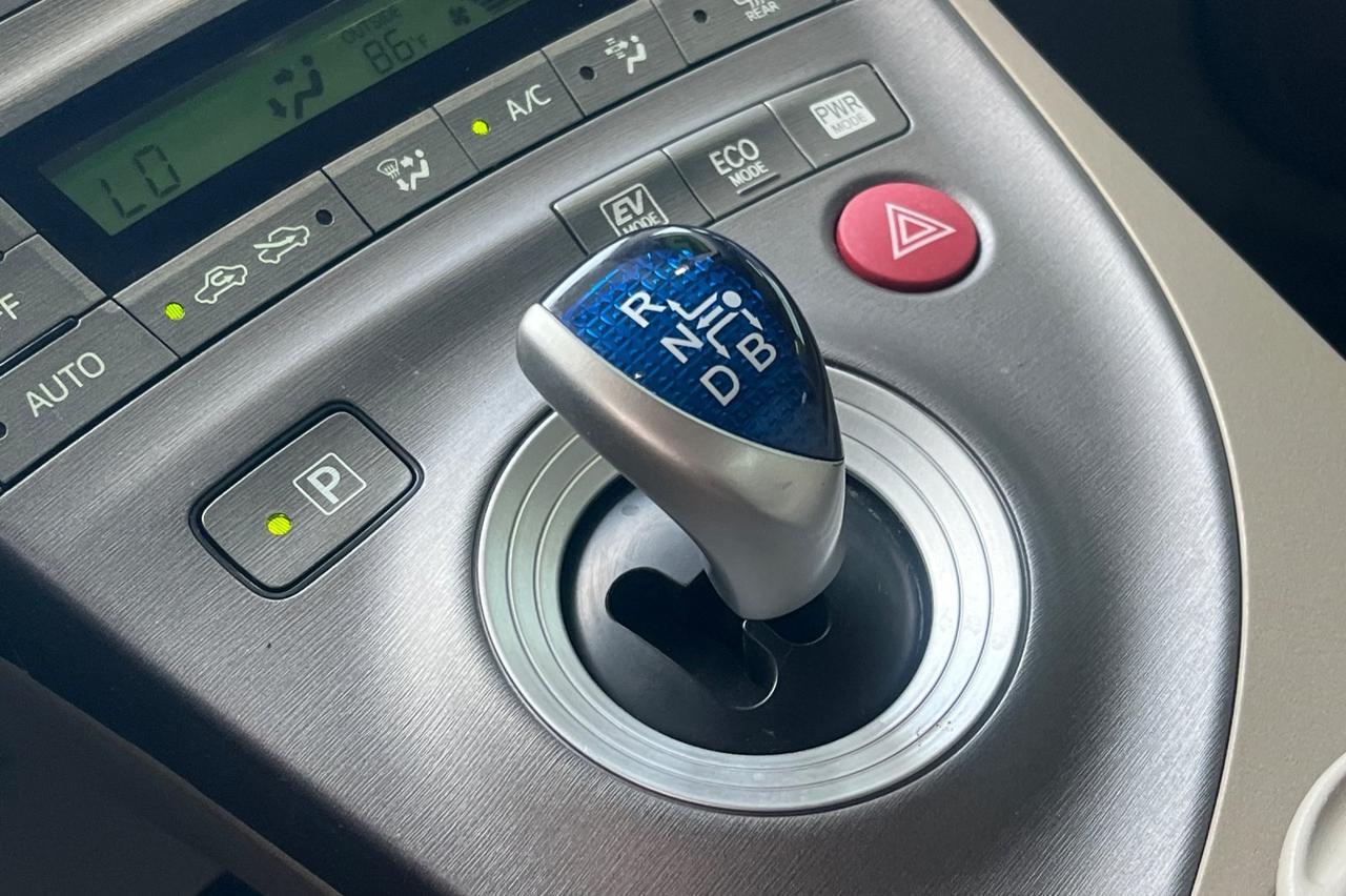 2015 Toyota Prius Two Ontario OR