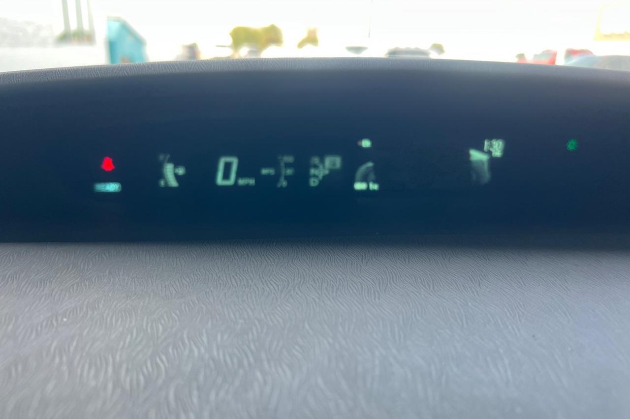 2015 Toyota Prius Two Ontario OR