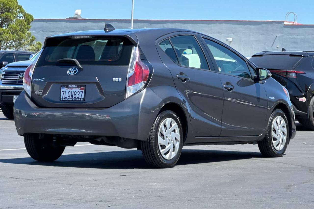 2015 Toyota Prius c Two