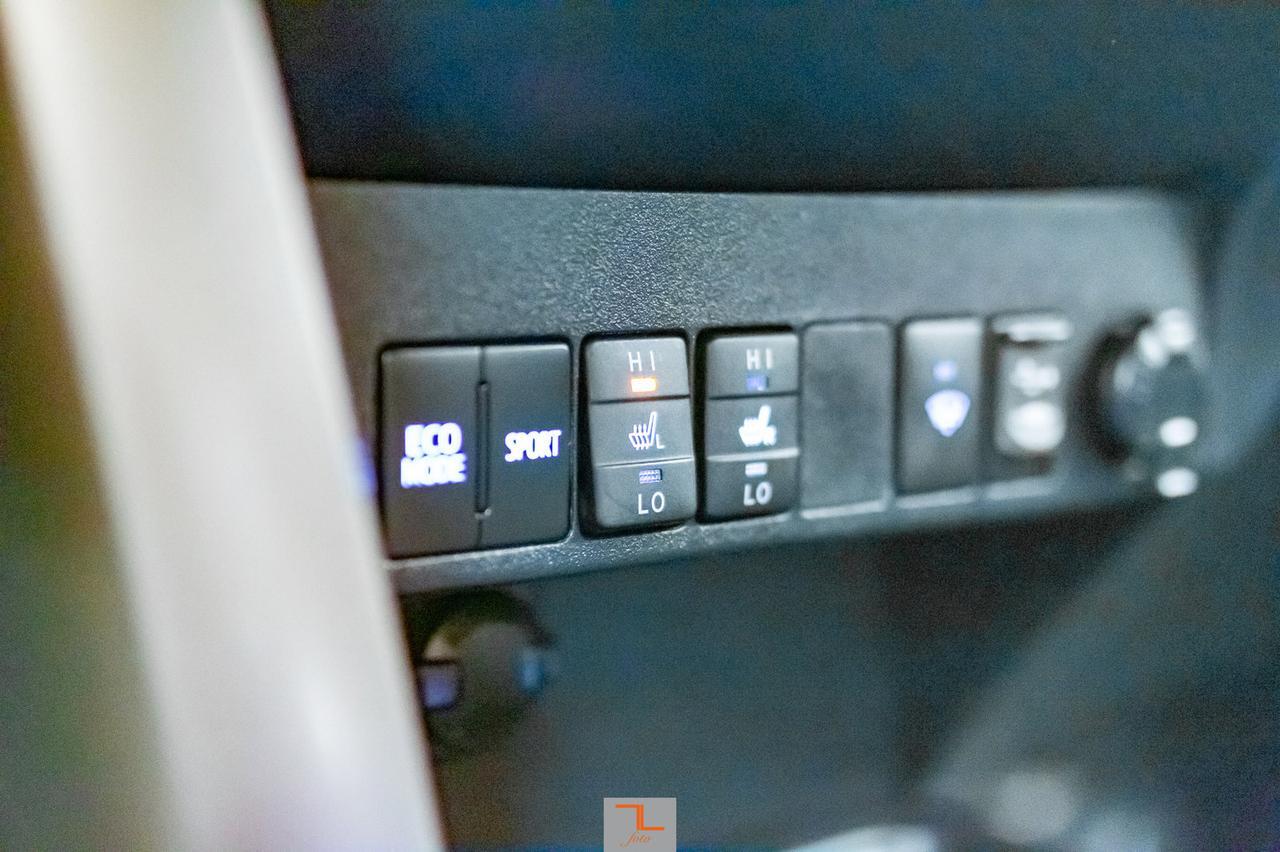 2015 Toyota RAV4 AWD Limited Leather Roof Nav BCam Red Deer AB