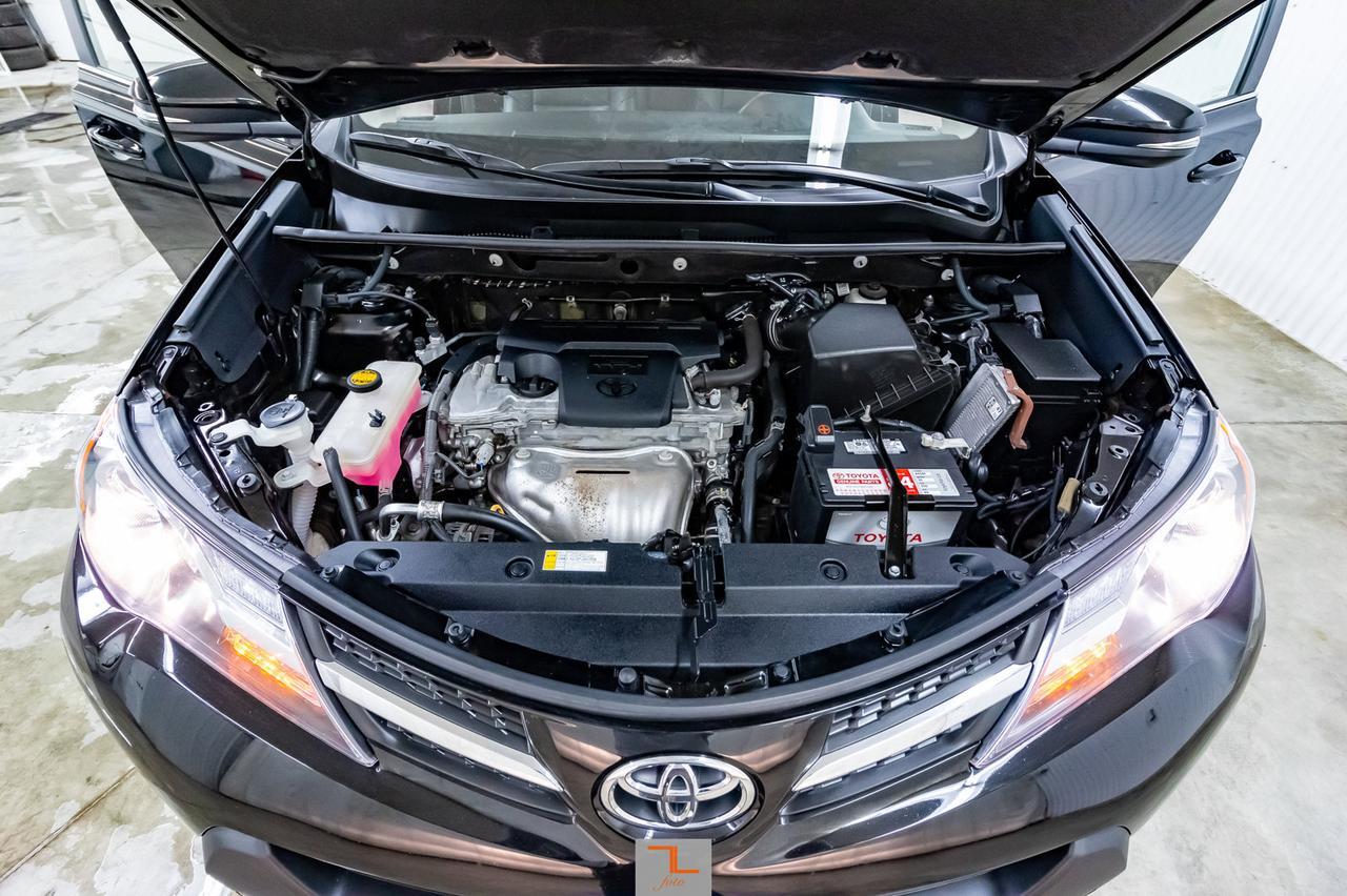 2015 Toyota RAV4 AWD Limited Leather Roof Nav BCam Red Deer AB