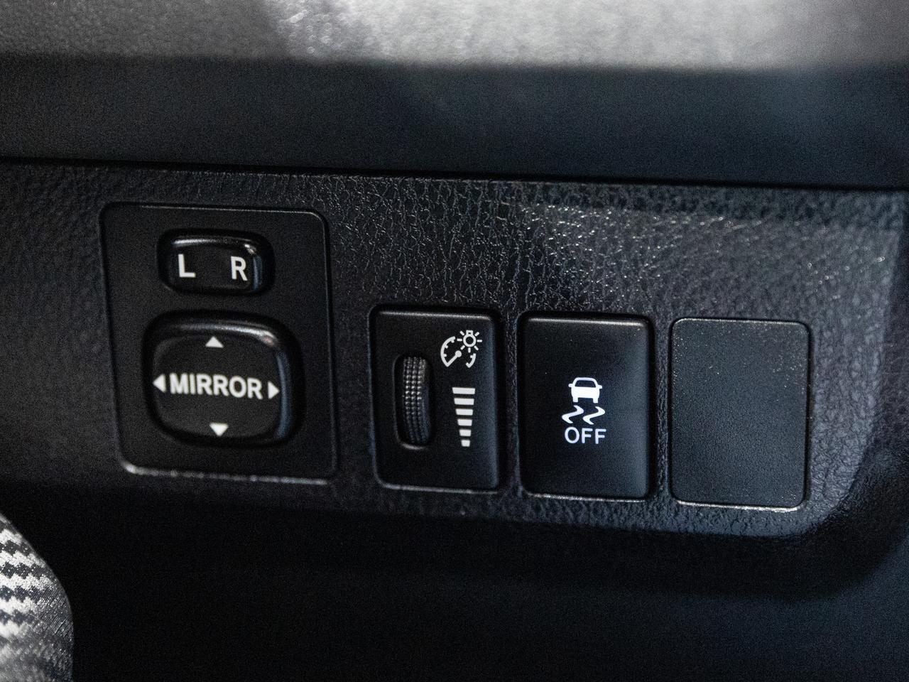 2015 Toyota RAV4 LE AWD Cranberry PA