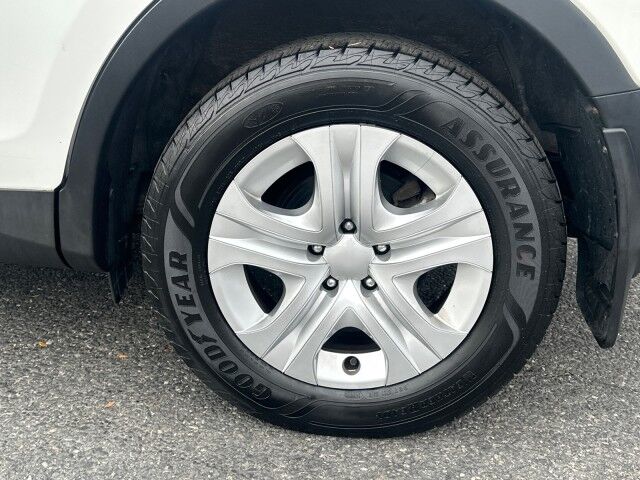2015 Toyota RAV4 LE Worcester MA 2015 Toyota RAV4 LE Worcester MA