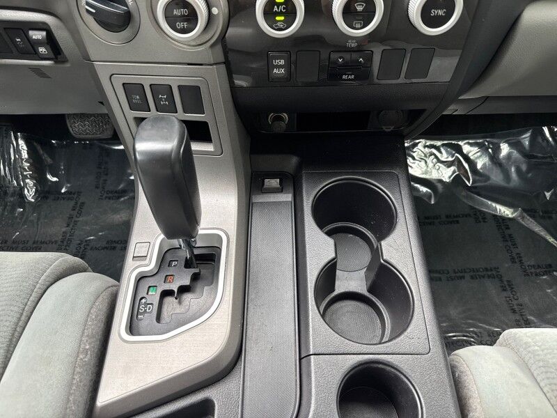 2015 Toyota Sequoia SR5 4WD Arlington VA