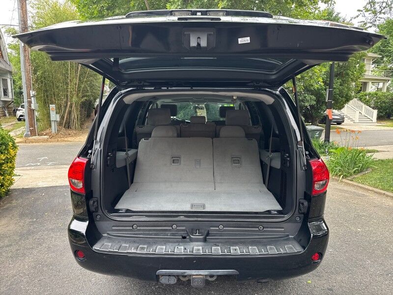 2015 Toyota Sequoia SR5 4WD Arlington VA