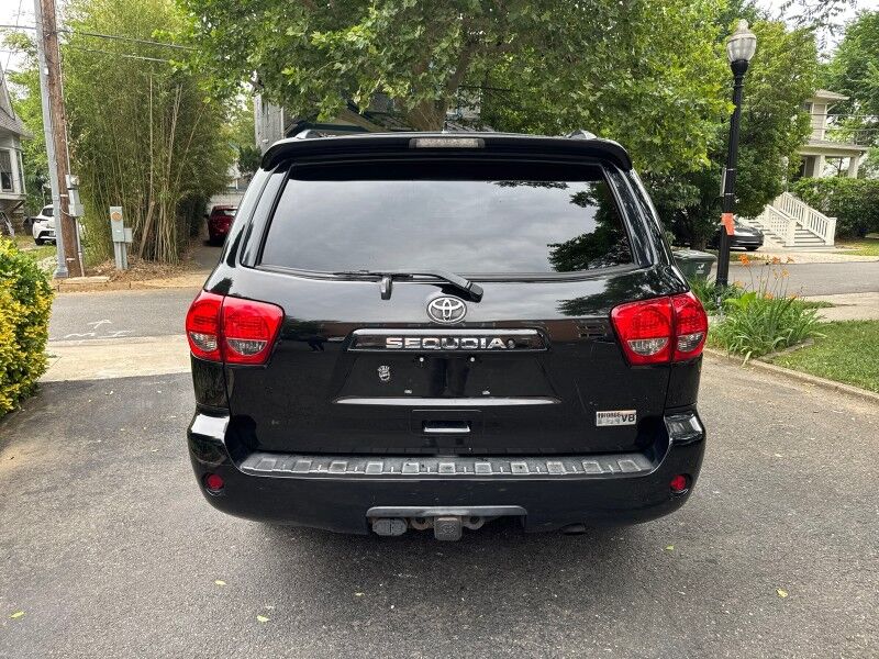2015 Toyota Sequoia SR5 4WD Arlington VA