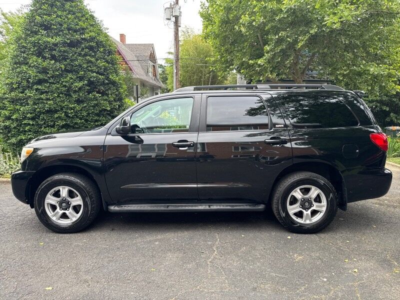 2015 Toyota Sequoia SR5 4WD Arlington VA