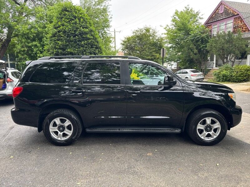 2015 Toyota Sequoia SR5 4WD Arlington VA