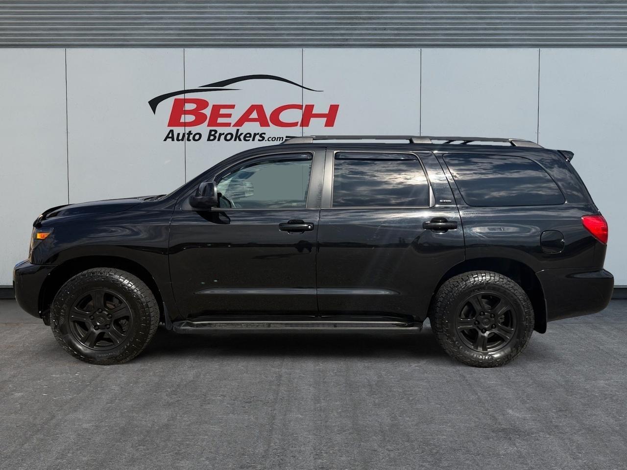 2015 Toyota Sequoia SR5, HEATED SEATS, RUNNING BOARDS, SUNROOF, POWERED 3RD ROW, POWER/HEATED MIRRORS, NAVIGATION, TOW PACKAGE, ALL WEATHER FLOOR MATS, BLUETOOTH, ONLY 1 OWNER, RARE RIDE ALERT SNAG IT BEFORE ITS GONE!