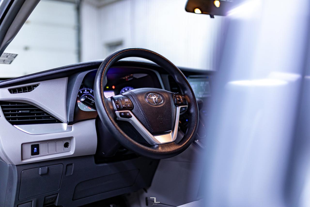 2015 Toyota Sienna L BCam 7 Passenger Red Deer AB