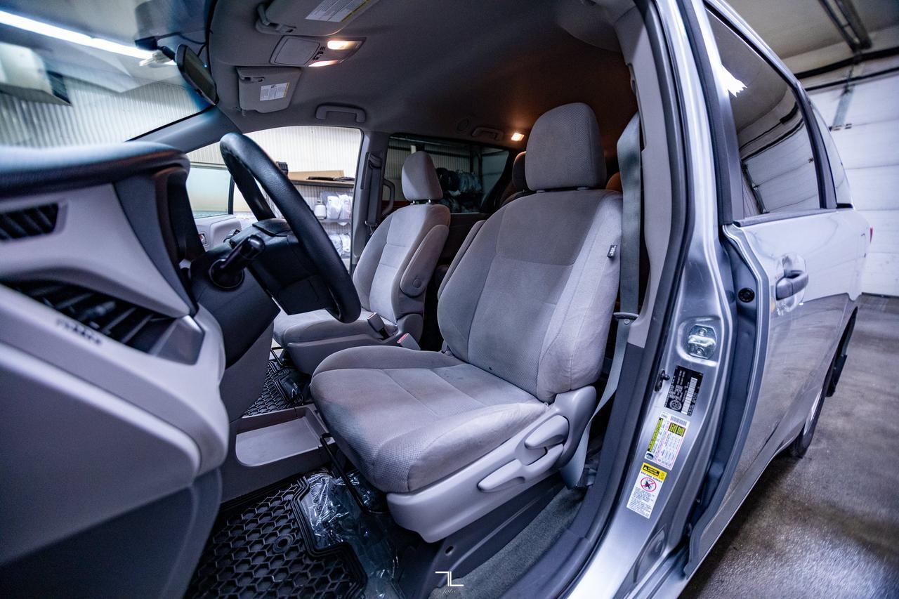 2015 Toyota Sienna L BCam 7 Passenger Red Deer AB