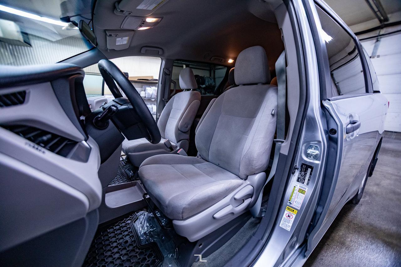 2015 Toyota Sienna L BCam 7 Passenger Red Deer AB