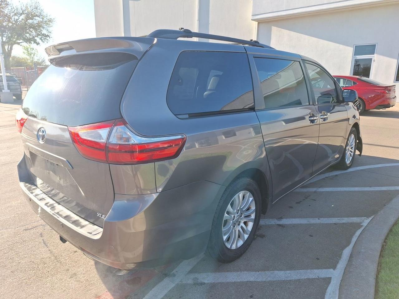 2015 Toyota Sienna L Hurst TX