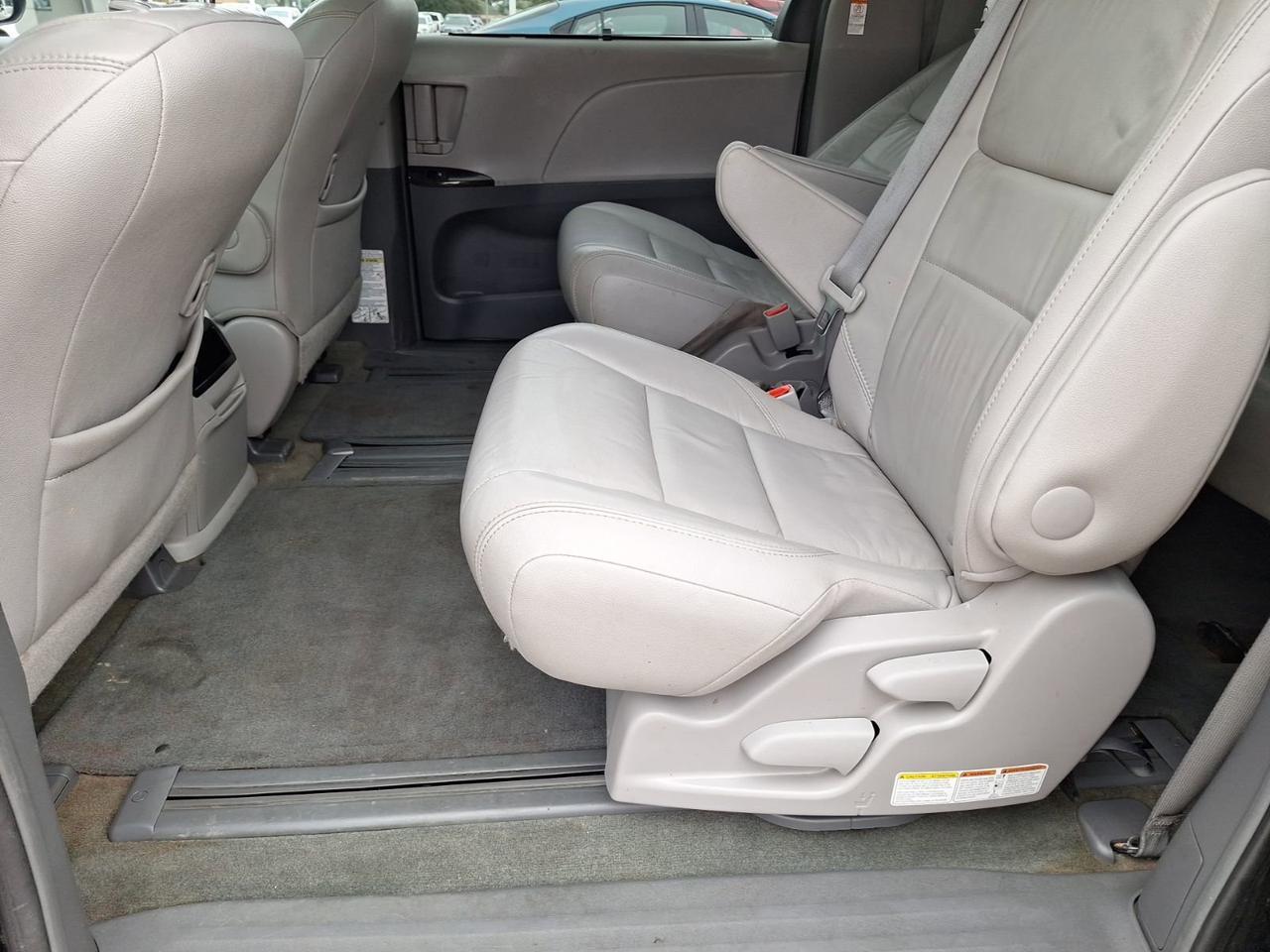 2015 Toyota Sienna L Hurst TX
