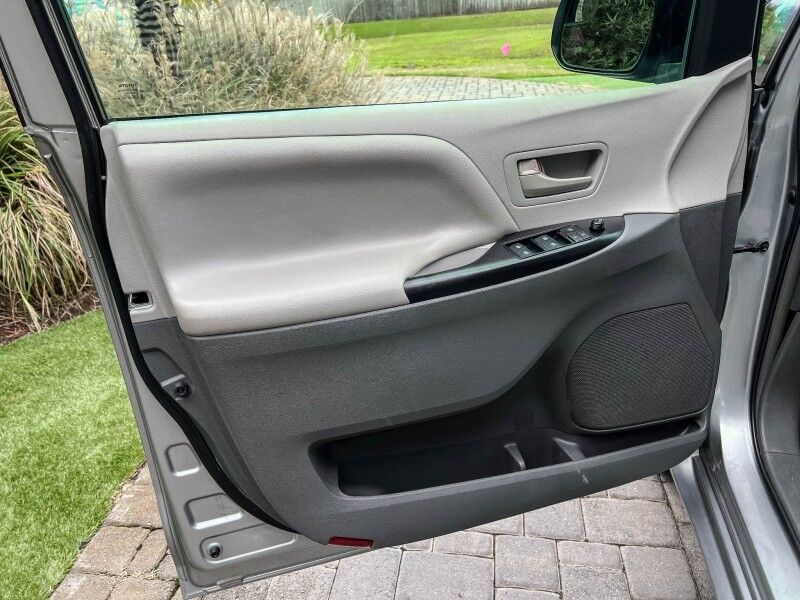 2015 Toyota Sienna L Wilmington NC