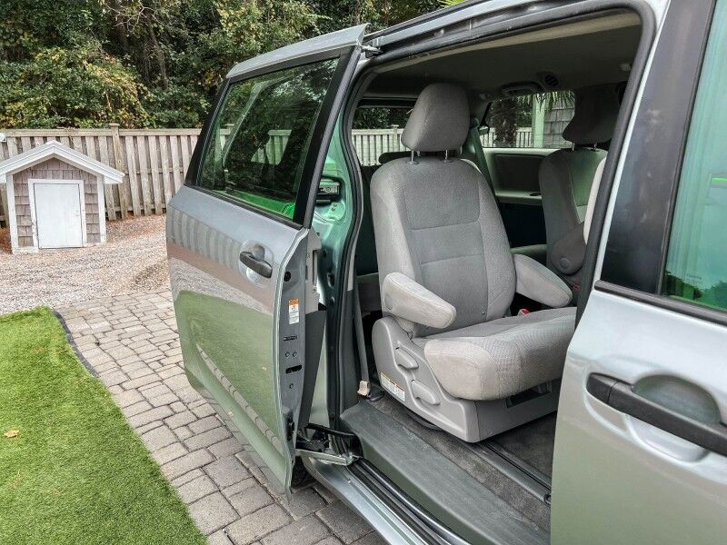 2015 Toyota Sienna L Wilmington NC