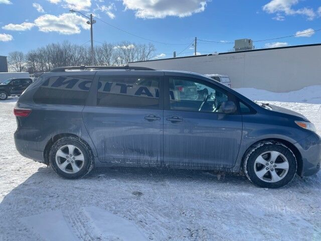 2015 Toyota Sienna LE AAS Cleveland OH