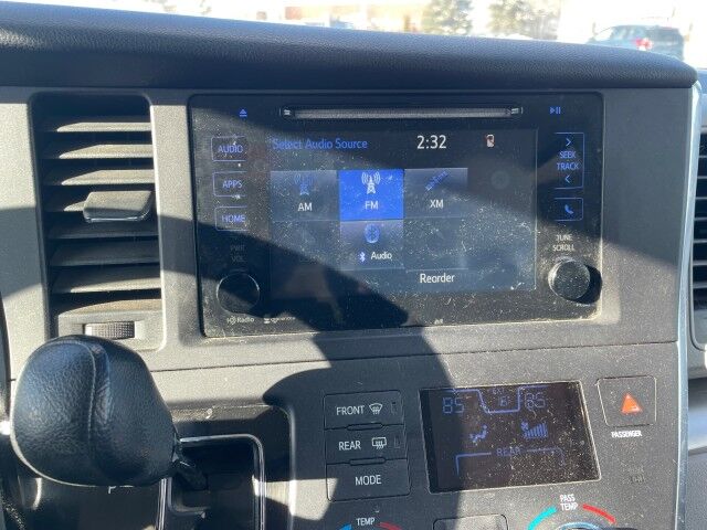 2015 Toyota Sienna LE AAS Cleveland OH