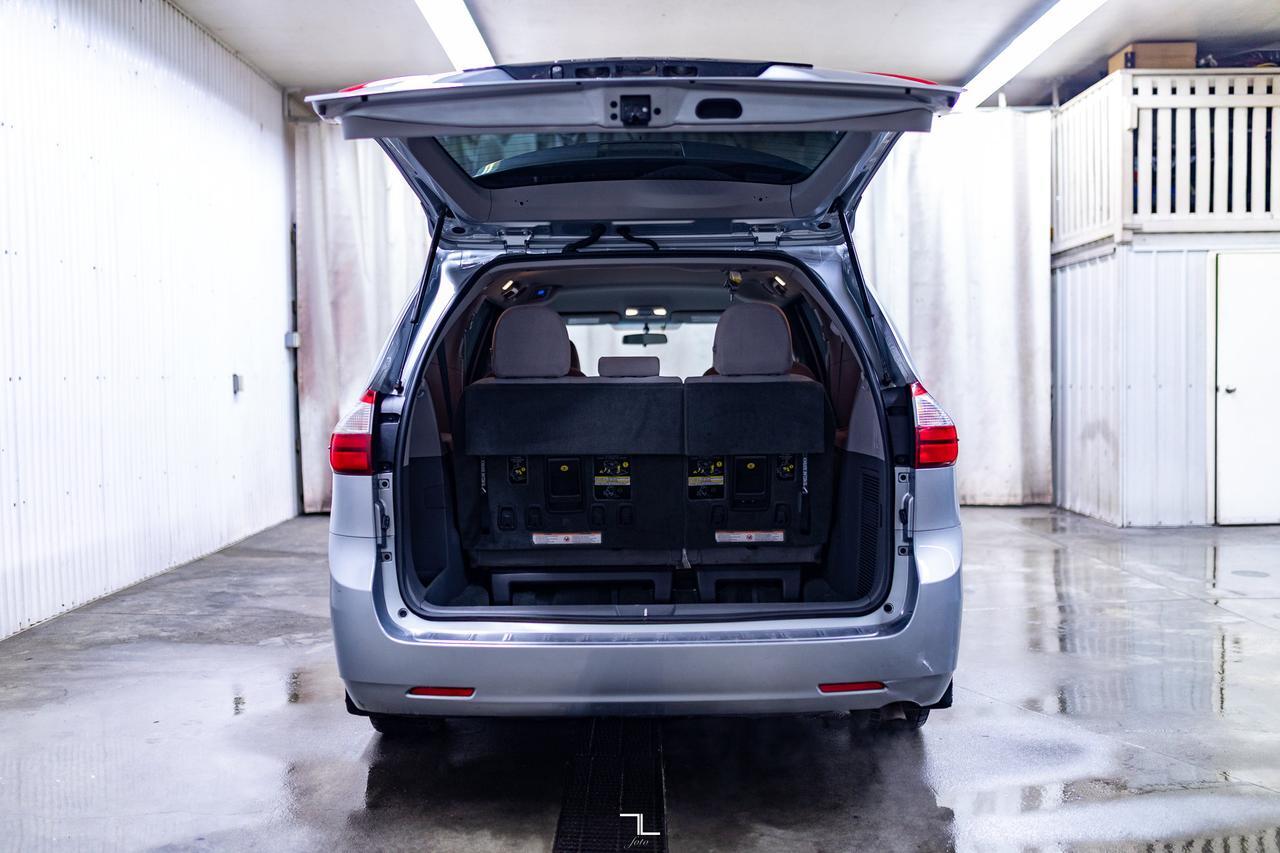 2015 Toyota Sienna LE BCam 7 Passenger Red Deer AB