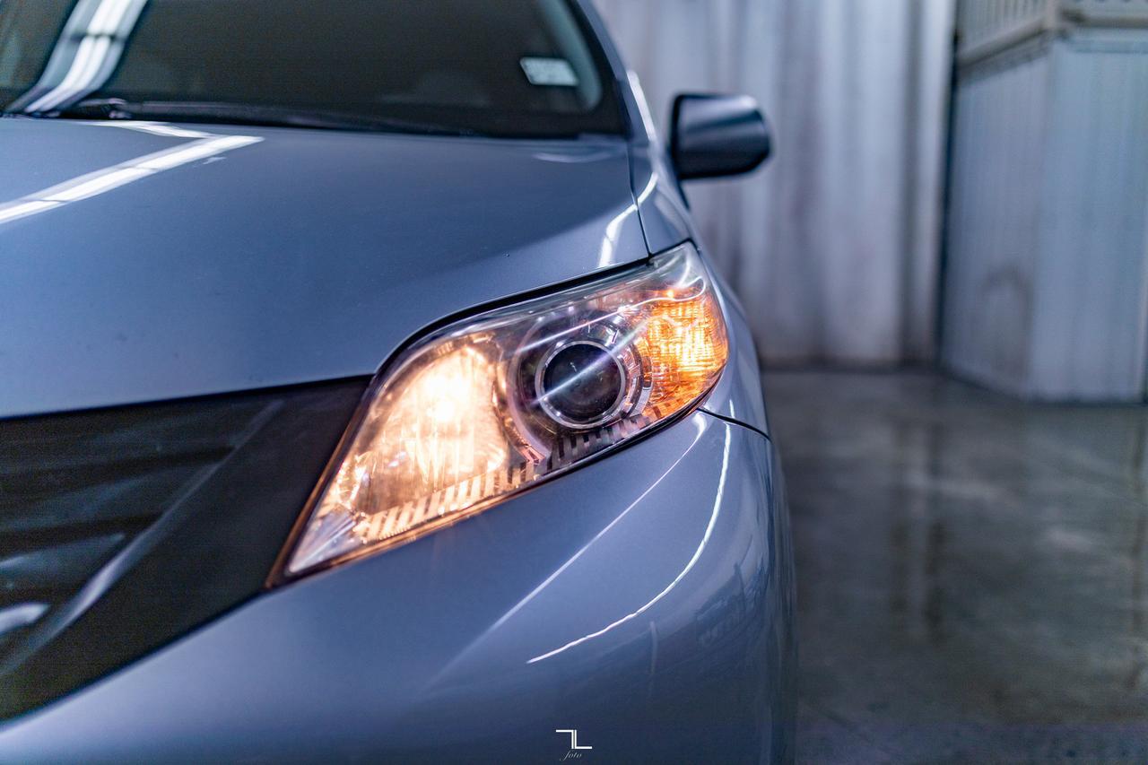 2015 Toyota Sienna LE BCam 7 Passenger Red Deer AB