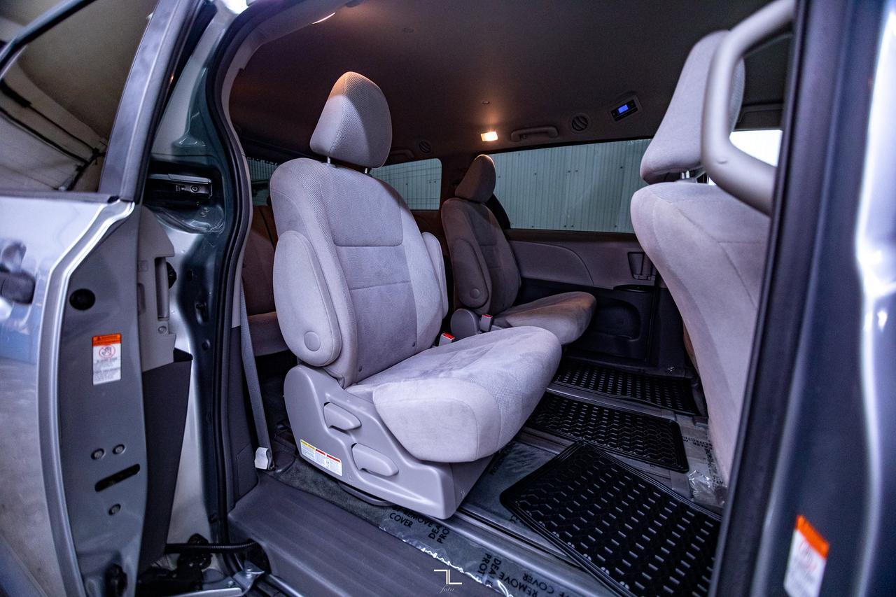 2015 Toyota Sienna LE BCam 7 Passenger Red Deer AB