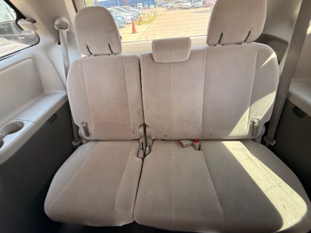 2015 Toyota Sienna LE FWD 8-Passenger V New Braunfels TX