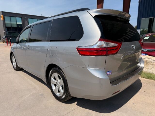 2015 Toyota Sienna LE FWD 8-Passenger V