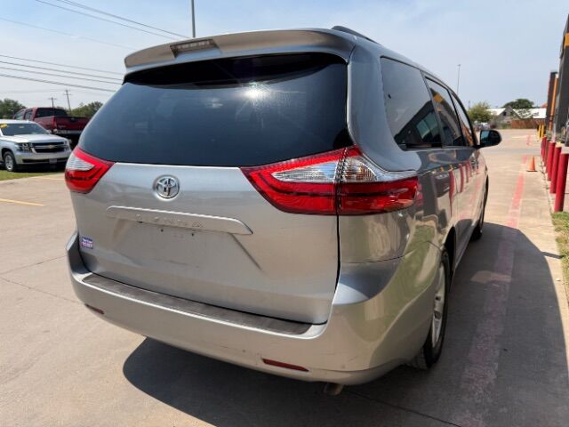 2015 Toyota Sienna LE FWD 8-Passenger V New Braunfels TX