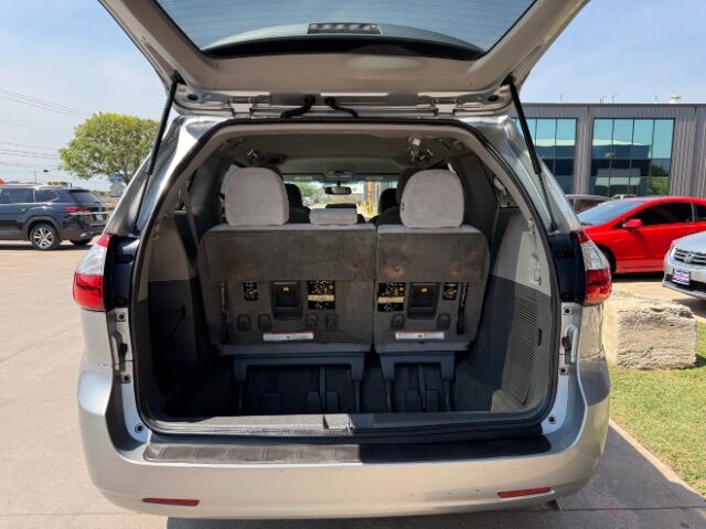 2015 Toyota Sienna LE FWD 8-Passenger V New Braunfels TX