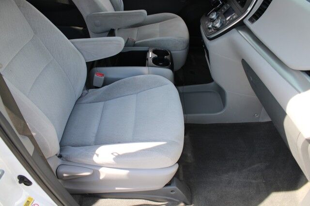 2015 Toyota Sienna LE LE Melbourne FL
