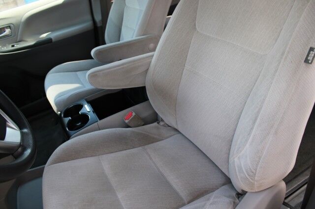 2015 Toyota Sienna LE LE Melbourne FL