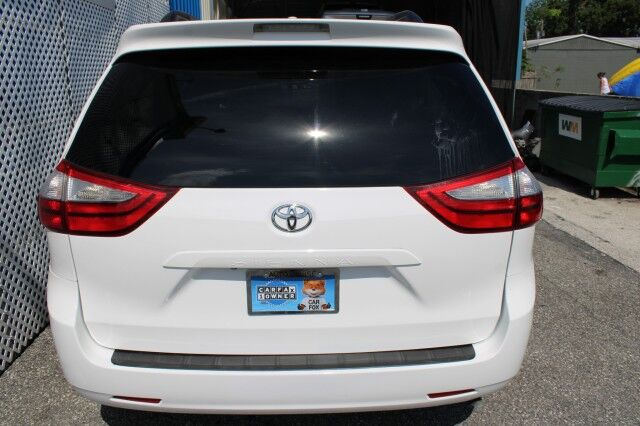 2015 Toyota Sienna LE LE Melbourne FL