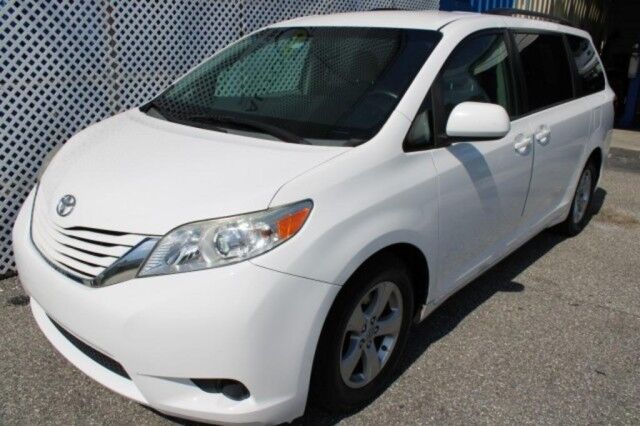 2015 Toyota Sienna LE LE Melbourne FL