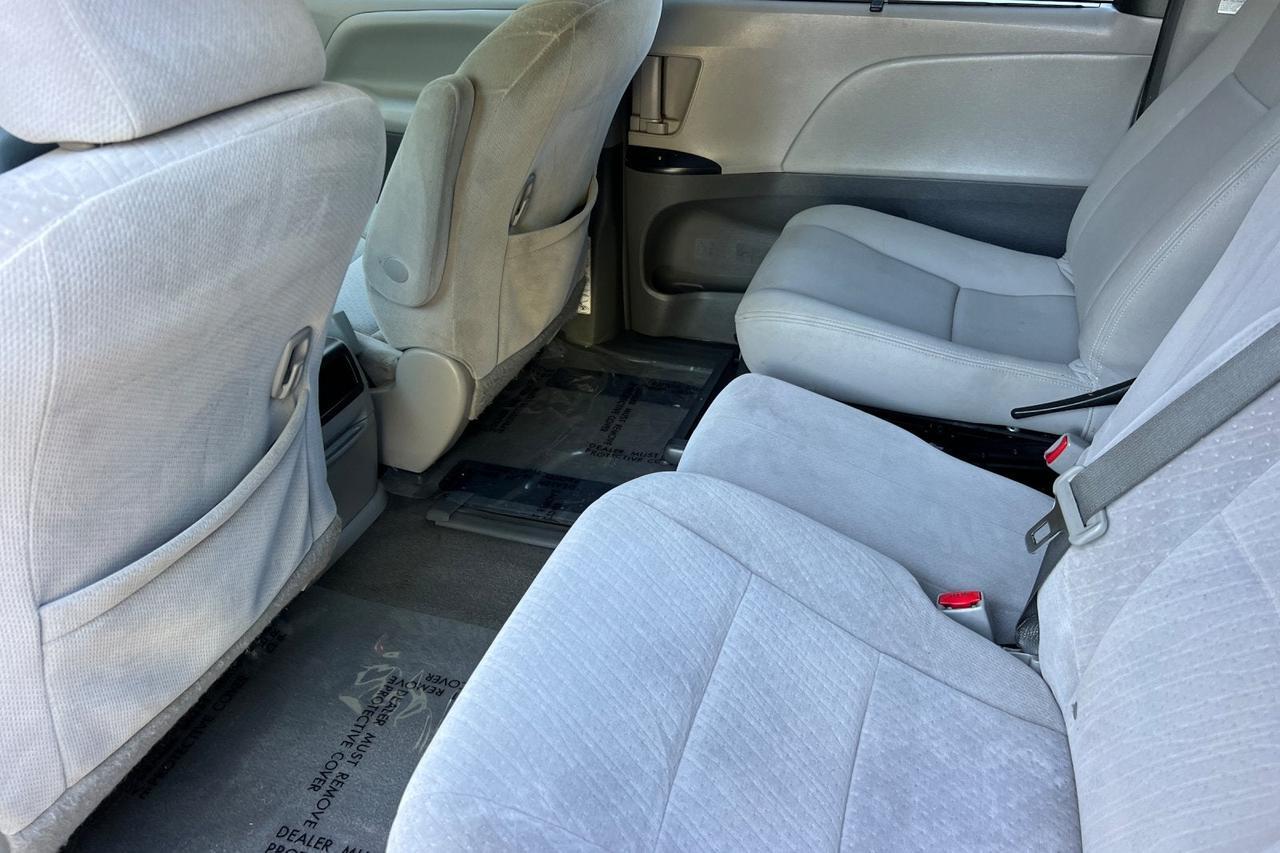 2015 Toyota Sienna LE Roseville CA