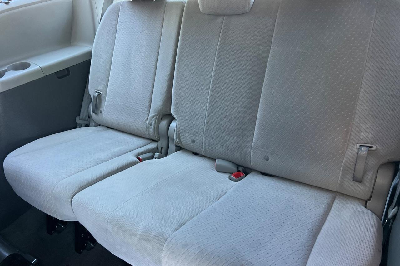2015 Toyota Sienna LE Roseville CA