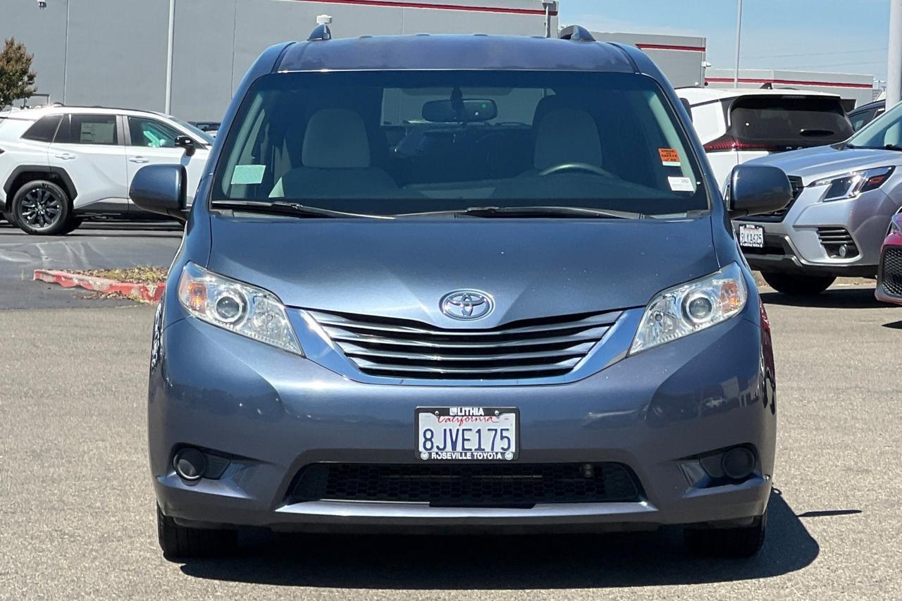 2015 Toyota Sienna LE Roseville CA