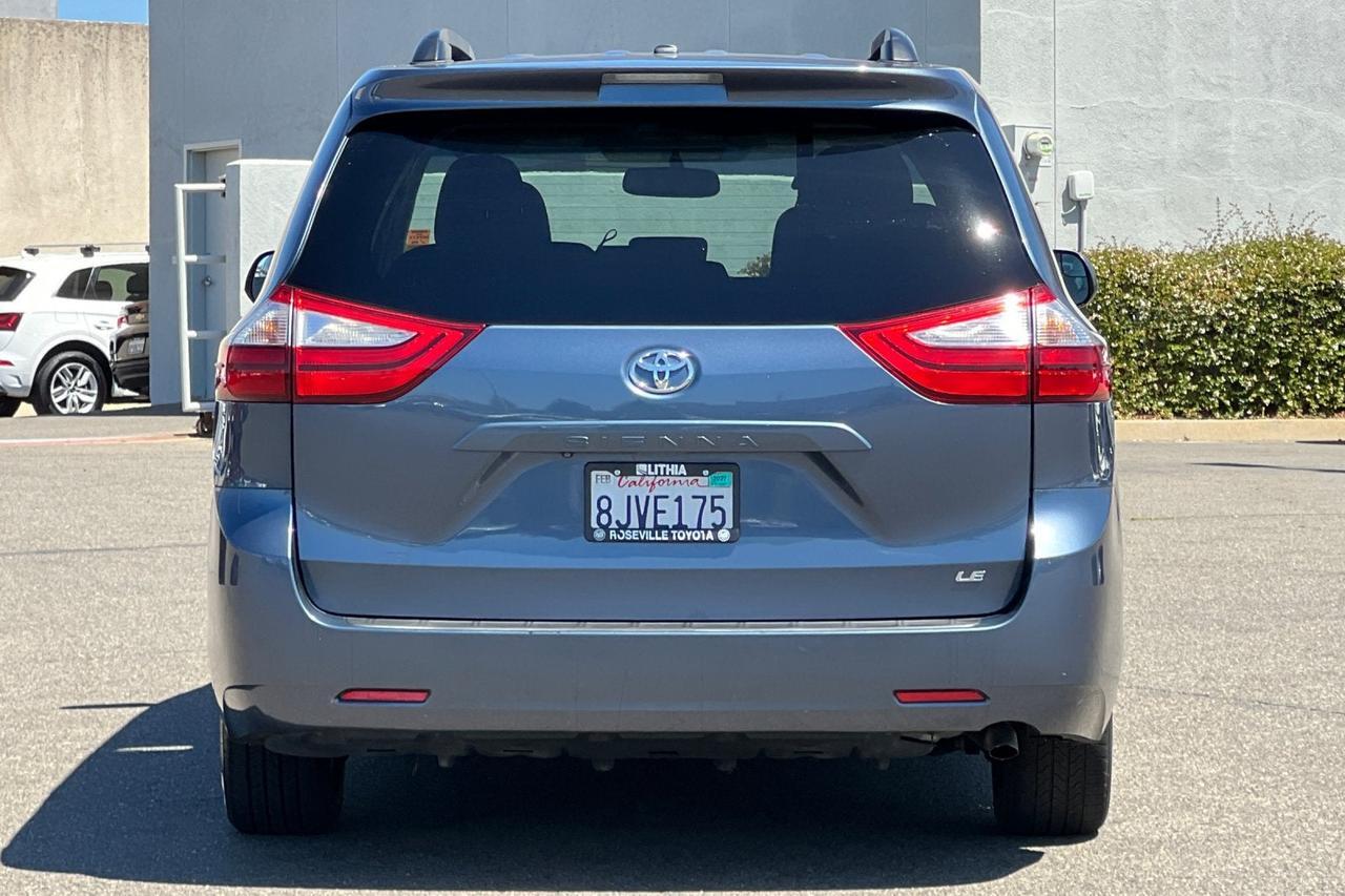 2015 Toyota Sienna LE Roseville CA