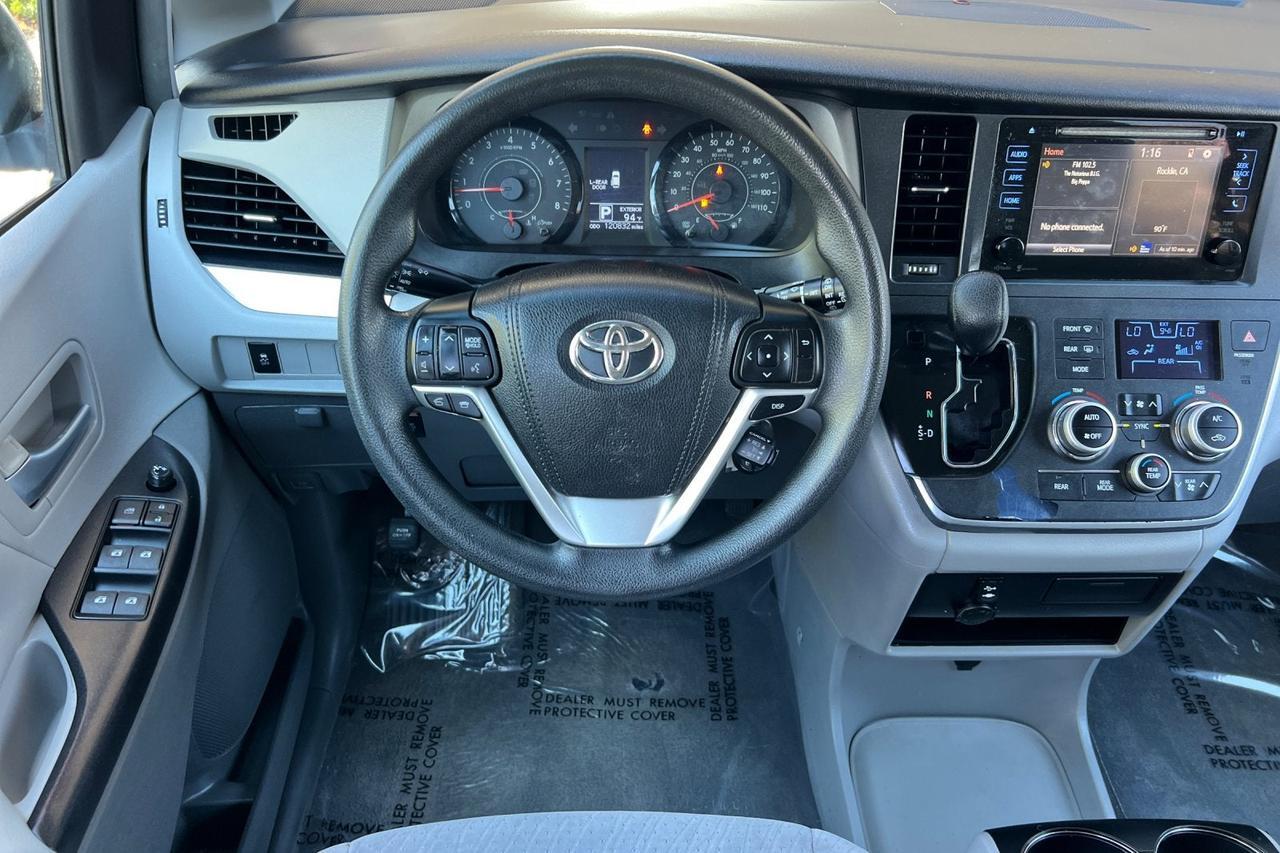 2015 Toyota Sienna LE Roseville CA