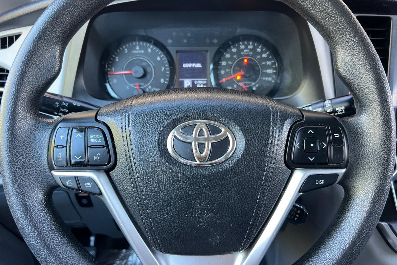 2015 Toyota Sienna LE Roseville CA